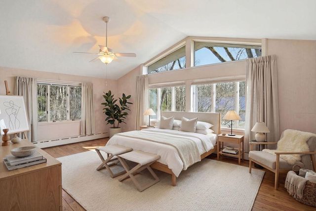 19 Bartlett Avenue, Nashua, NH 03064