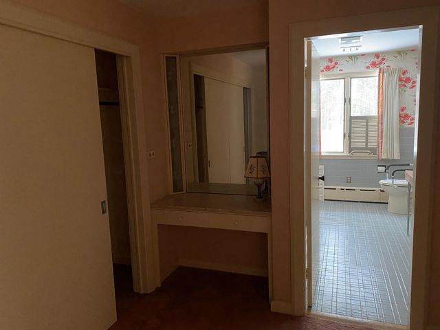 19 Bartlett Avenue, Nashua, NH 03064