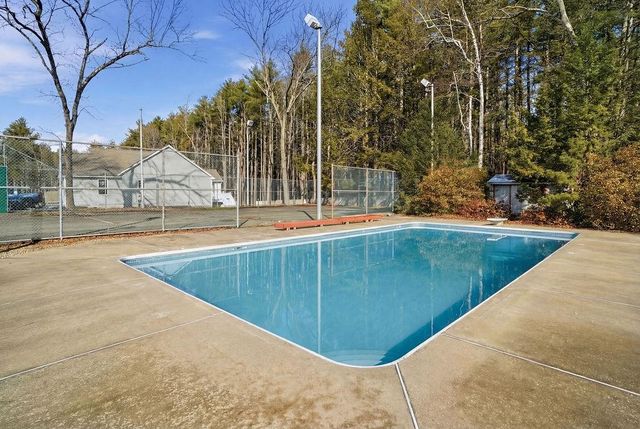 19 Bartlett Avenue, Nashua, NH 03064