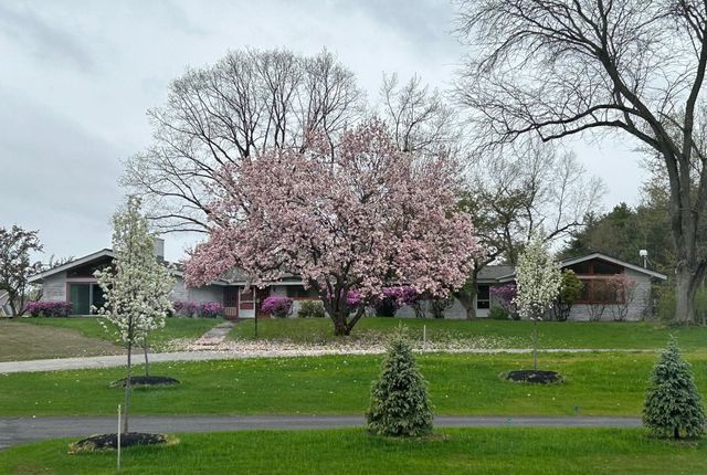 19 Bartlett Avenue, Nashua, NH 03064