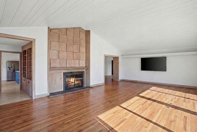 19 Bartlett Avenue, Nashua, NH 03064