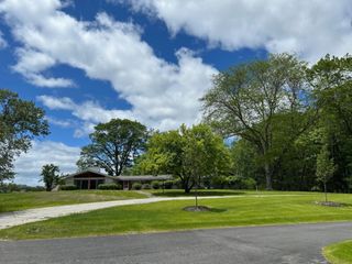 19 Bartlett Avenue, Nashua, NH 03064