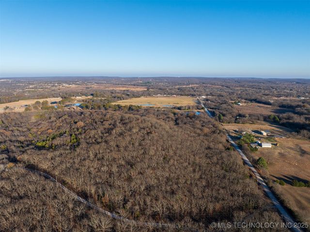 20 Seay Road, Beggs, OK 74421