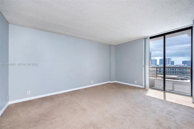 3300 NE 191st Street 1915, Aventura, FL 33180