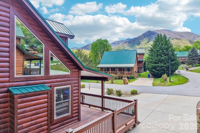 589 Panoramic Loop, Maggie Valley, NC 28751