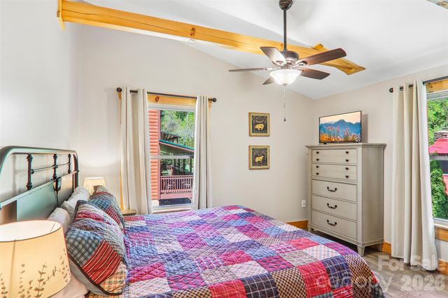 589 Panoramic Loop, Maggie Valley, NC 28751