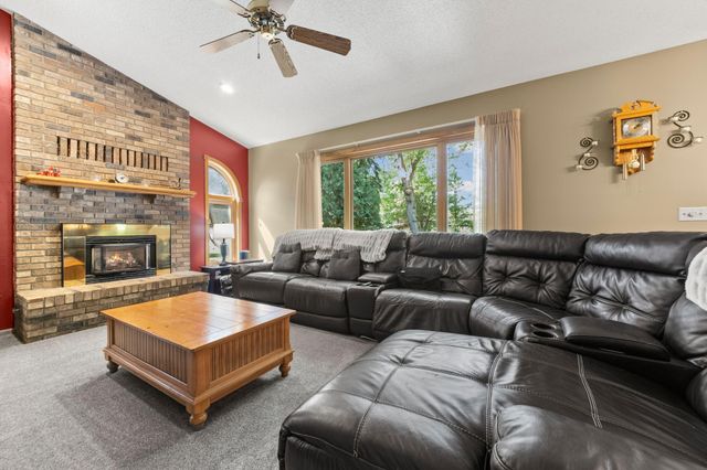 500 Bohlken Drive, Hastings, MN 55033