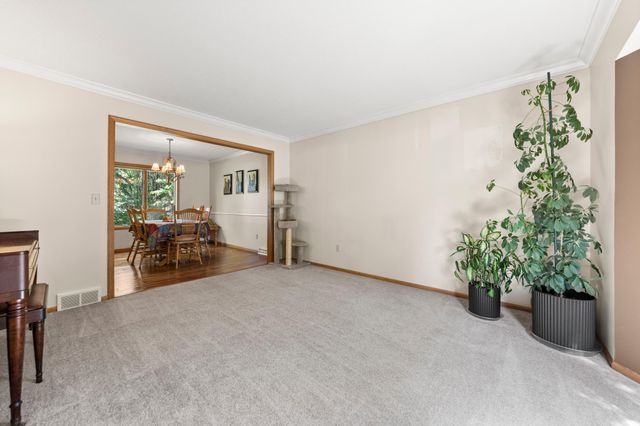 500 Bohlken Drive, Hastings, MN 55033