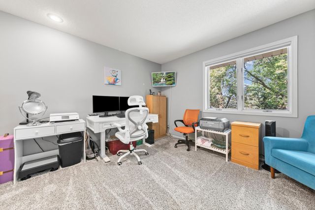 500 Bohlken Drive, Hastings, MN 55033