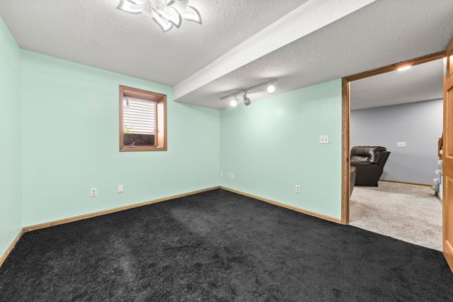 500 Bohlken Drive, Hastings, MN 55033