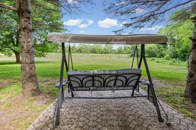 500 Bohlken Drive, Hastings, MN 55033