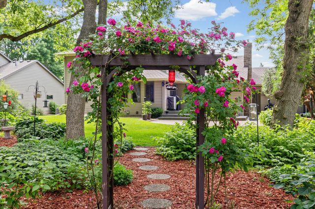 500 Bohlken Drive, Hastings, MN 55033