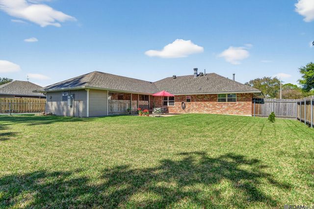 10656 Cal Rd, Baton Rouge, LA 70809