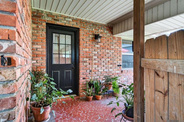 10656 Cal Rd, Baton Rouge, LA 70809