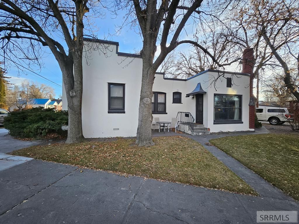 Image 13 of property listing at 1220 S Boulevard, Idaho Falls, ID 83402