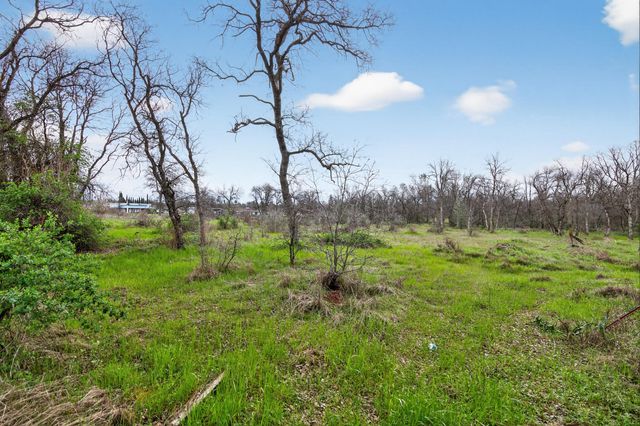 2681 Hartnell Avenue, Redding, CA 96002