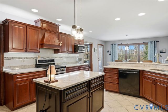 1738 Page Rd, Powhatan, VA 23139