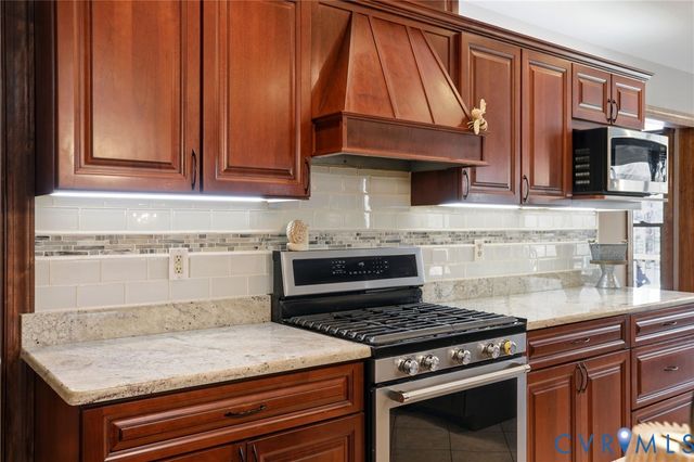 1738 Page Rd, Powhatan, VA 23139