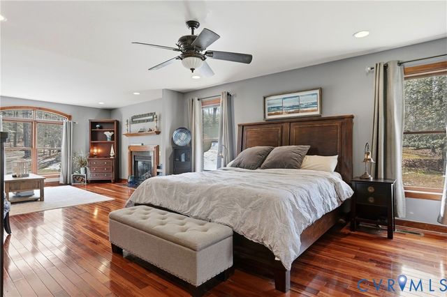 1738 Page Rd, Powhatan, VA 23139