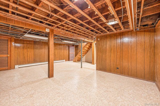 1032 N Hamilton Avenue, Lindenhurst, NY 11757