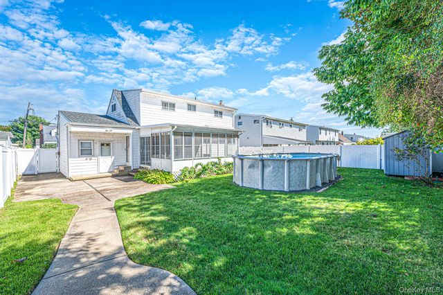 1032 N Hamilton Avenue, Lindenhurst, NY 11757
