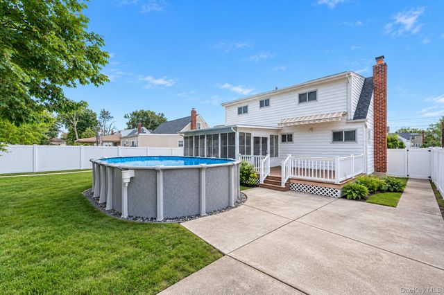1032 N Hamilton Avenue, Lindenhurst, NY 11757