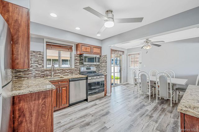 1032 N Hamilton Avenue, Lindenhurst, NY 11757
