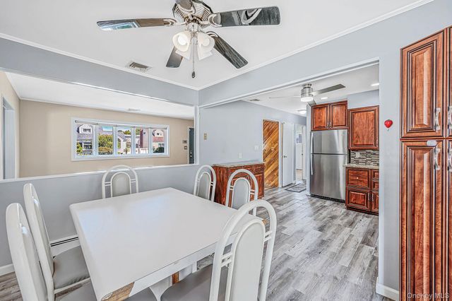 1032 N Hamilton Avenue, Lindenhurst, NY 11757
