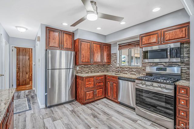 1032 N Hamilton Avenue, Lindenhurst, NY 11757