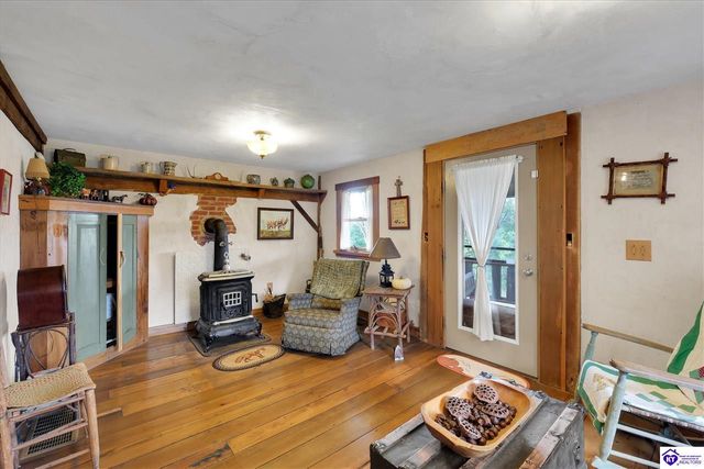 2945 N Greenbrier Rd, Madison, IN 47250