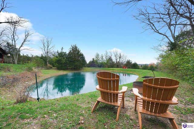 2945 N Greenbrier Rd, Madison, IN 47250