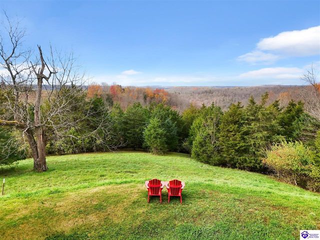 2945 N Greenbrier Rd, Madison, IN 47250