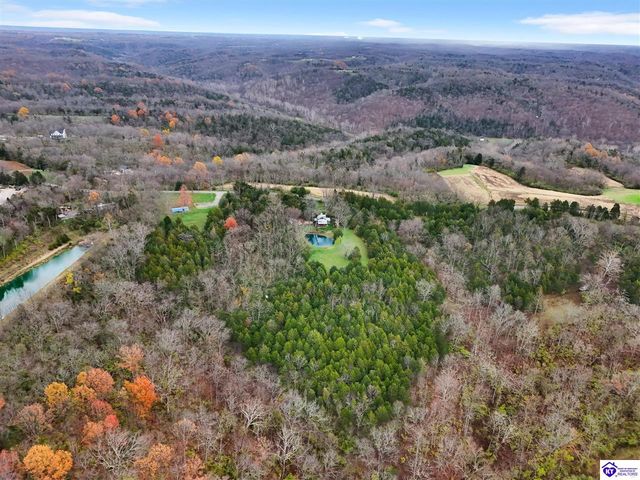 2945 N Greenbrier Rd, Madison, IN 47250