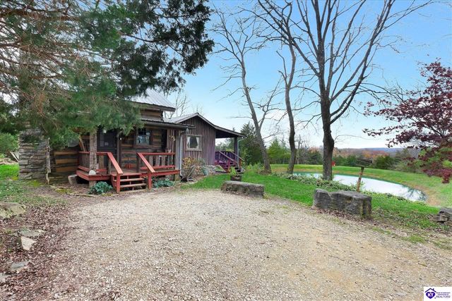 2945 N Greenbrier Rd, Madison, IN 47250