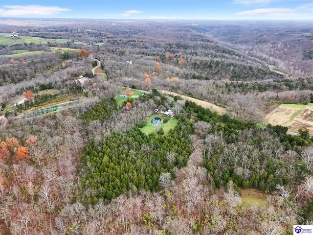 2945 N Greenbrier Rd, Madison, IN 47250