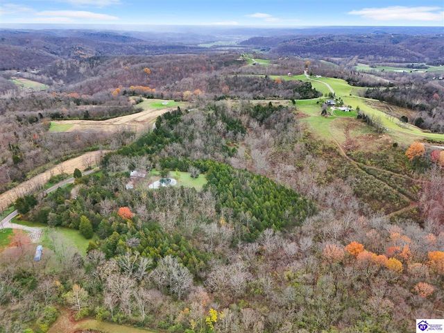 2945 N Greenbrier Rd, Madison, IN 47250