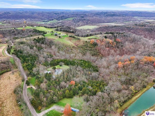 2945 N Greenbrier Rd, Madison, IN 47250