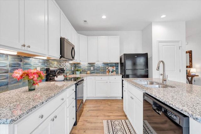 216 Stonecreek WAY, Roanoke, VA 24019