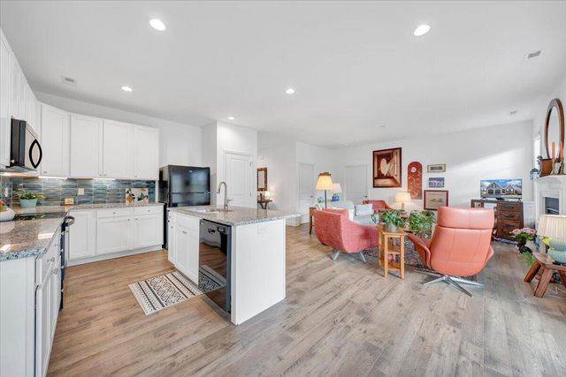 216 Stonecreek WAY, Roanoke, VA 24019