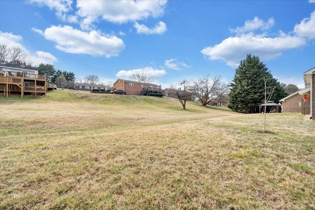 216 Stonecreek WAY, Roanoke, VA 24019