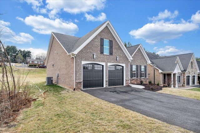 216 Stonecreek WAY, Roanoke, VA 24019