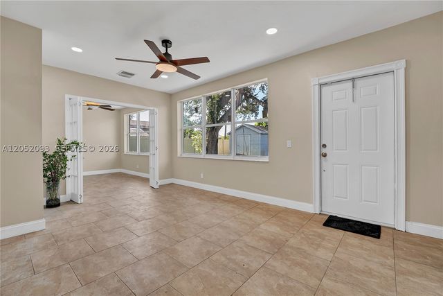 5507 Mckinley St, Hollywood, FL 33021
