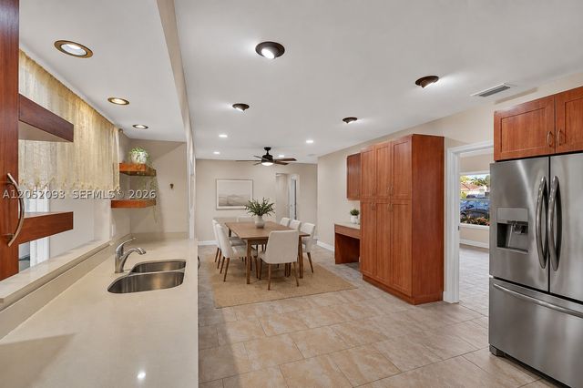5507 Mckinley St, Hollywood, FL 33021