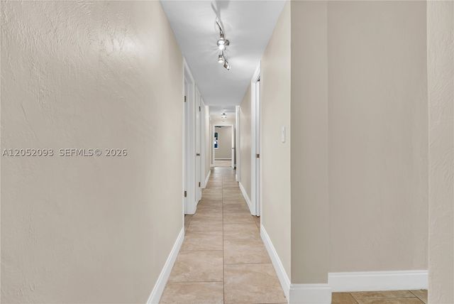 5507 Mckinley St, Hollywood, FL 33021