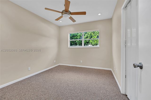 5507 Mckinley St, Hollywood, FL 33021