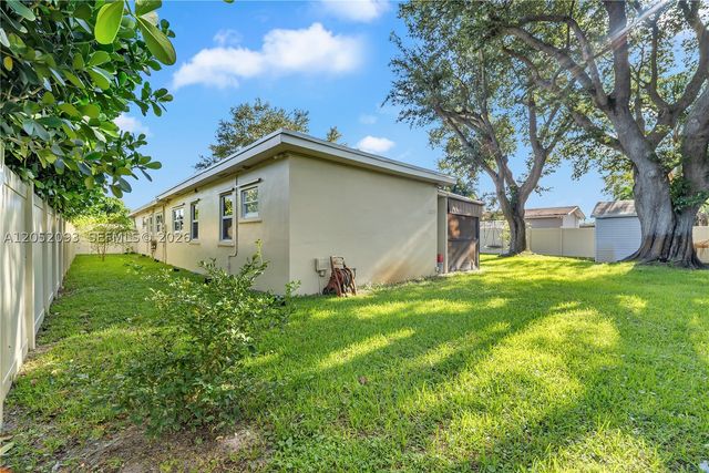 5507 Mckinley St, Hollywood, FL 33021