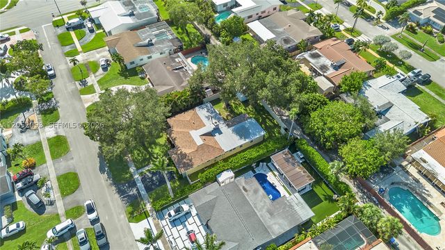 5507 Mckinley St, Hollywood, FL 33021