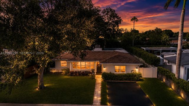 5507 Mckinley St, Hollywood, FL 33021
