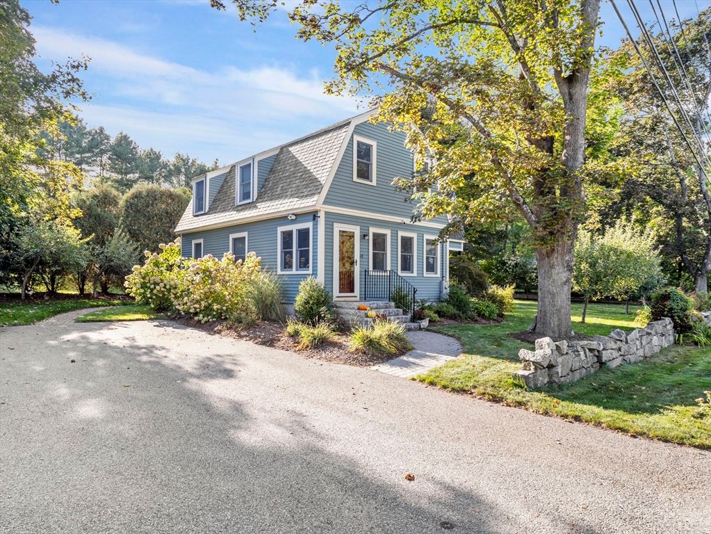 48 Mission Rd, Tyngsborough, MA 01879