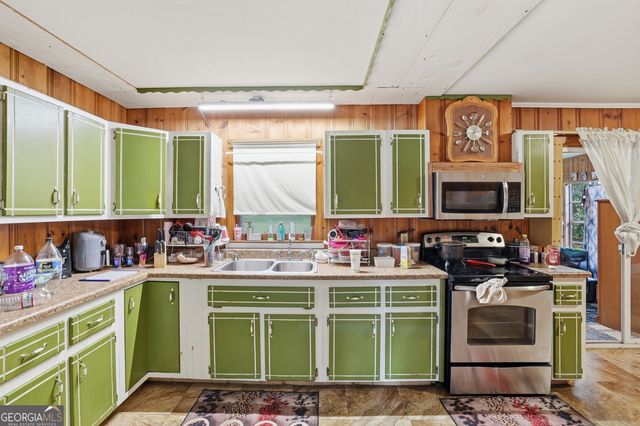 327 Poplar Street, Toccoa, GA 30577